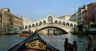 Le pont du Rialto en gondole - Venise - Eric_M